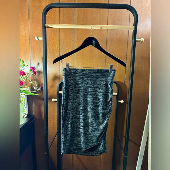 Aritzia Wilfred Free Heather Black Skirt XS - Picture 3 of 9